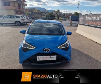 View Toyota, AYGO NEW, AZZURRO METALLIZZATO, 2020, Benzina, 68721 Km